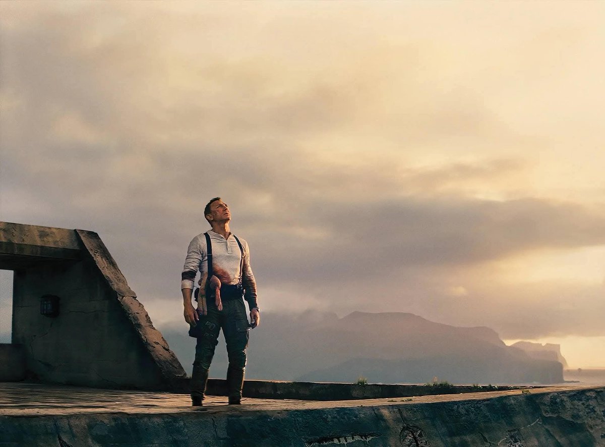 LicenceToQueer's tweet photo. "We cannot pick what art moves us and how."

What kind of appeal does Bond have for a trans woman? 🏳️‍⚧️

https://t.co/gOs8cJMFBN

#JamesBond #trans #NoTimeToDie https://t.co/rmIDitTSjG