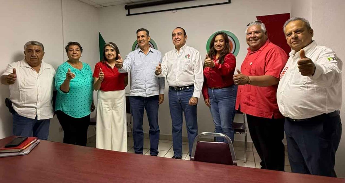 VoxPopuliNoti's tweet photo. PRI de Nuevo Laredo, Tamaulipas, define ruta de trabajo rumbo al periodo 2026-2029

El Partido busca recuperar confianza ciudadana con nuevos objetivos y estrategias

https://t.co/hUM7GF3q5Z

#PRI #NuevoLaredo #Tamaulipas https://t.co/WKTUMMnGay