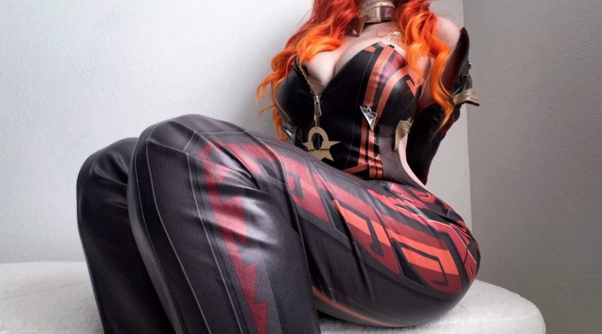 lilithcosplayer's tweet photo. another angle of my mavuika cosplay <3 https://t.co/1N9lLdnOmg