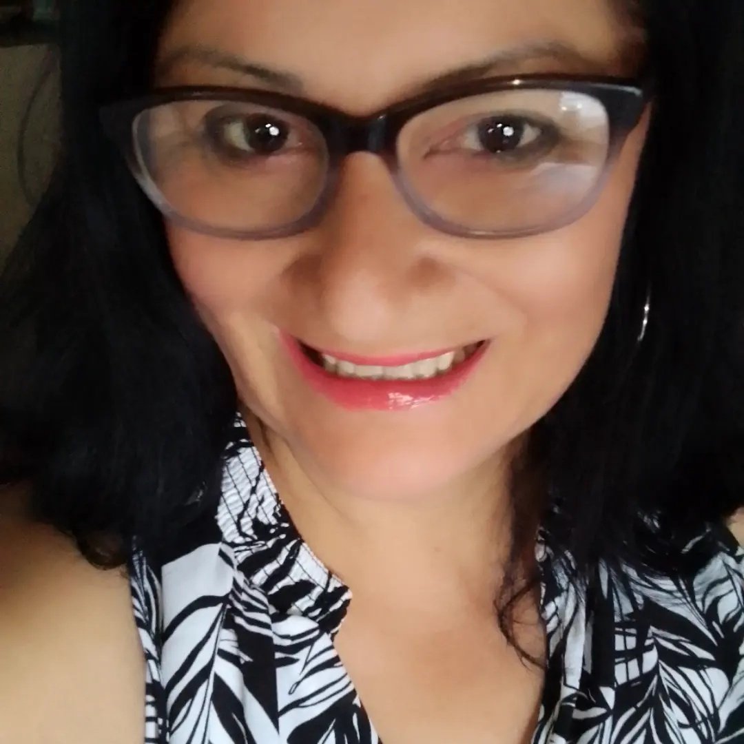 LuqueOmaira's tweet photo. #NuevaFotoDePerfil https://t.co/yyFR02Z3nK