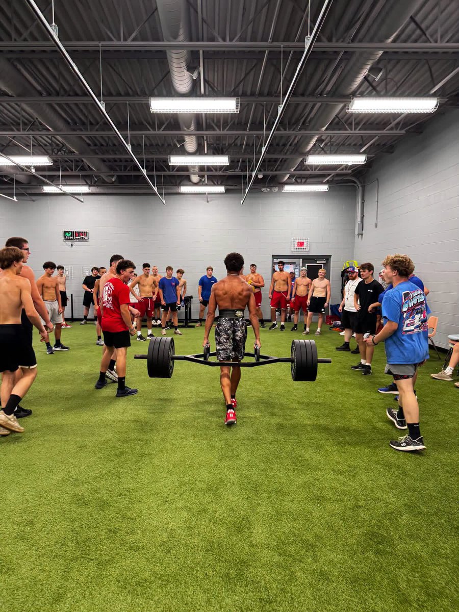 WHKnightsFB's tweet photo. ⚔️ THE WAR FOR THE WAIST WEEK 5 HAS A NEW VICTOR! ⚔️

The entire team went head-to-head in a brutal Farmer Walk Challenge to see who possessed the ultimate grit and power.

Huge congratulations to our champion:
🏆 Parker Hoxworth
#GoKnights #VALOR #GRIT https://t.co/9JqFWwa6ED
