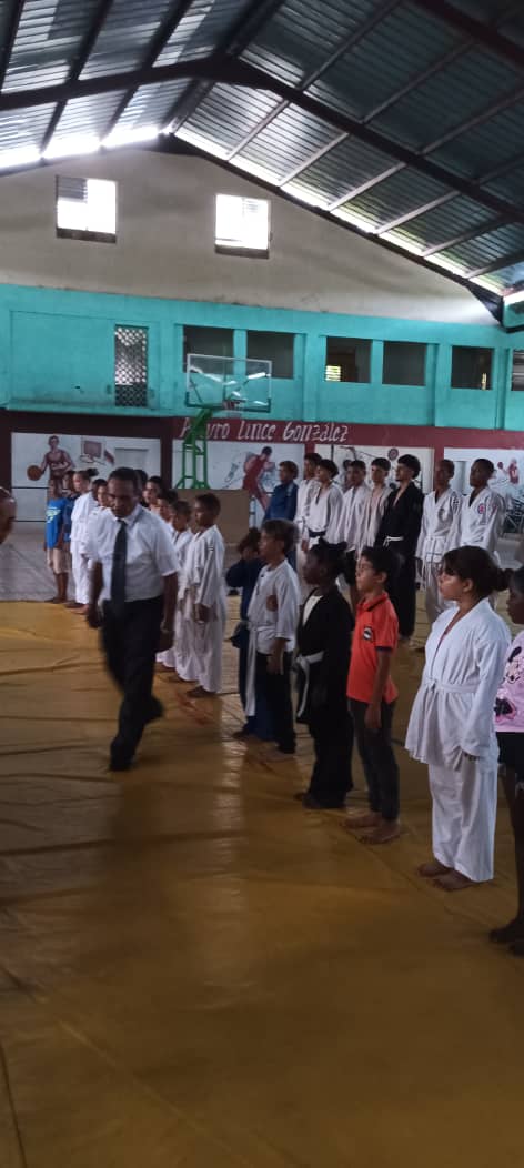 rlicea_mojena's tweet photo. Continúa desarrollándose el Festival Deportivo Municipal, como parte de la Edición 62 de los Juegos Escolares Nacionales, en el día de hoy le correspondió al Judo, un deporte con gran arraigo y  tradición en nuestro territorio  #IslaDeLaJuventud #SentirPinero #VeranoConMiGente https://t.co/VbMhpeVCNi