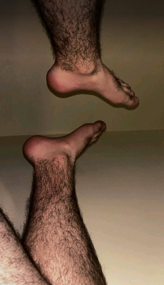 arrispap's tweet photo. What do you lick first 🤔🤔

Repost if i can send you my latest picc👀

#greekdick #feet #hairyfeet #gay #bi #nsfw #nsfwtwtًً #gr #greekgay #gaydick #footfetish #fetish #bear https://t.co/rn357xlM7f