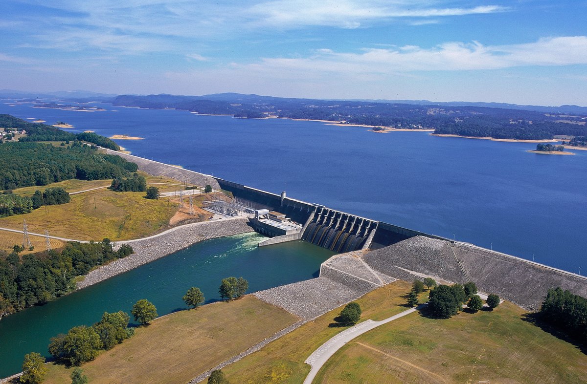 TVAnews's tweet photo. From then to now! ⚡🌊
Built during WWII to power our country's war effort, the Cherokee, Douglas, and Fontana Dams helped fuel America's industrial strength when it mattered most. 🇺🇸 
Today, these three hydroelectric dams continue to deliver for the Valley by providing reliable energy, supporting flood control, and offering plenty of recreation for you and your family! 
#TBT