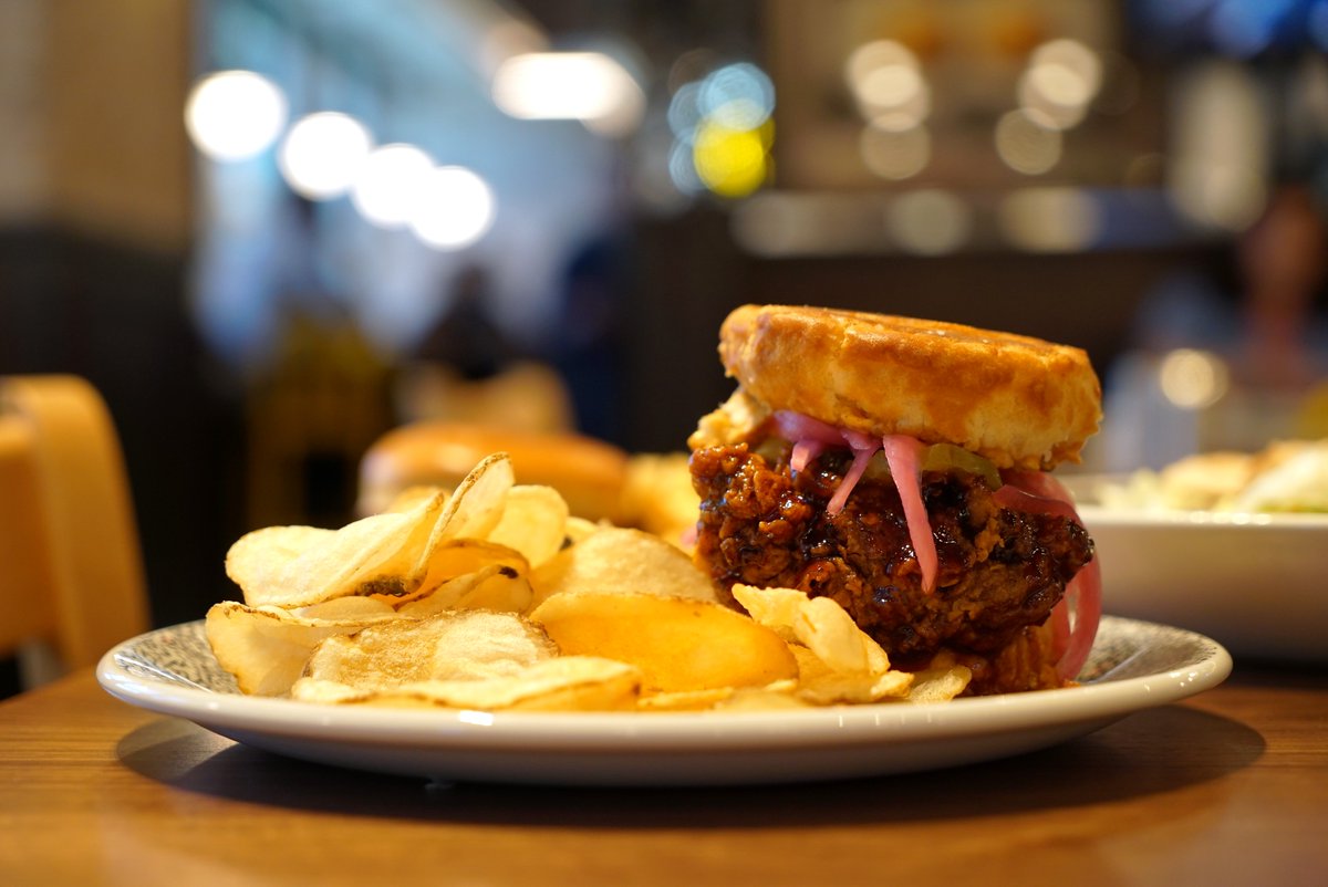 FlySJC's tweet photo. Anyone else drooling? Bad Egg Breakfast Bar is now open at Gate 19 in Terminal B 🤤🍳🧇☕

This new restaurant features scrumptious all-day breakfast options like breakfast burritos, chicken and waffles, breakfast sandwiches, coffee, a full bar with drink specials and more. https://t.co/HzwYfd9zw9