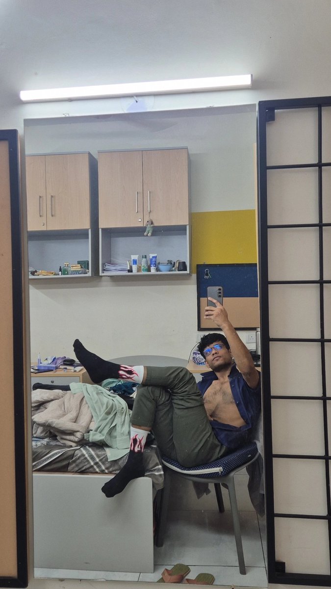 itzme_boi's tweet photo. Another set of socks https://t.co/ojaXh6JbDo