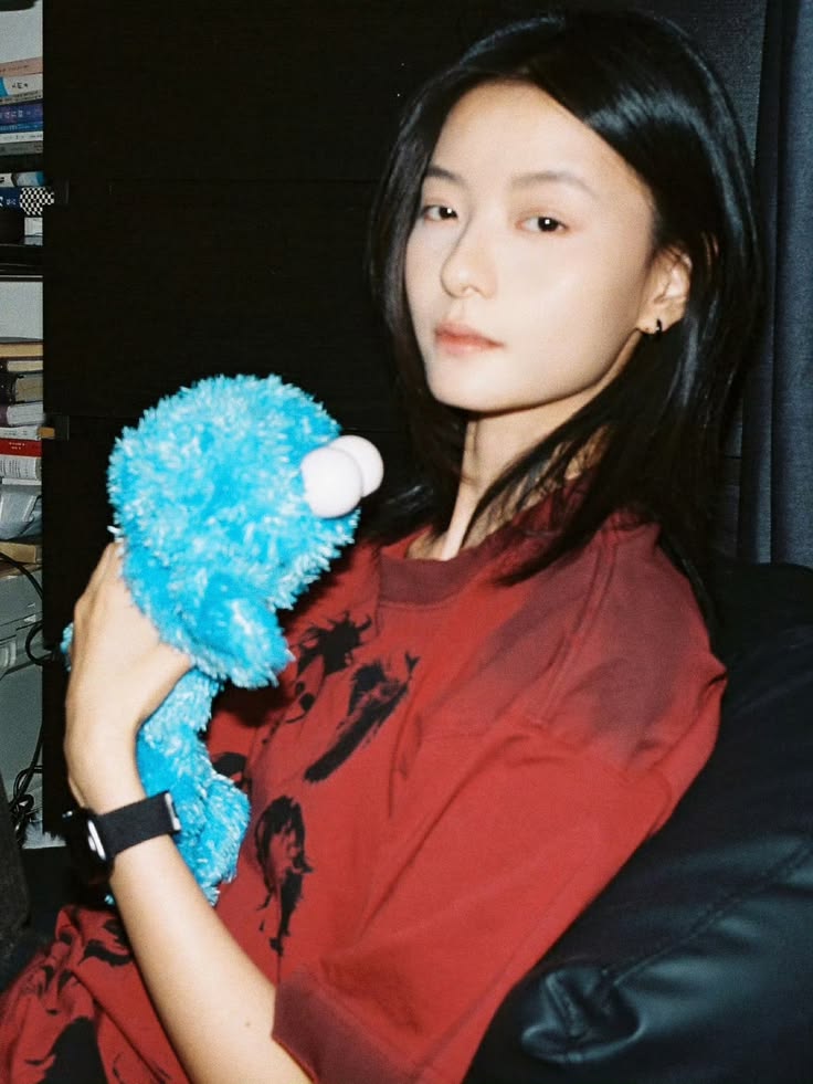 lesbohime's tweet photo. she was just made to play gay roles im sorry like https://t.co/icRwelcoBH