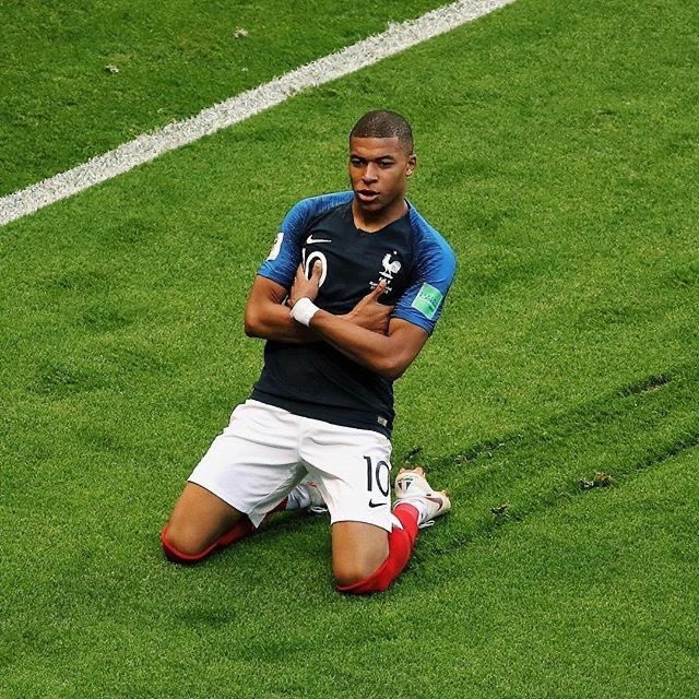 5peatNel's tweet photo. “Lamine Yamal would repeat what Kylian Mbappe did at 19” https://t.co/kPhUGIYXrP