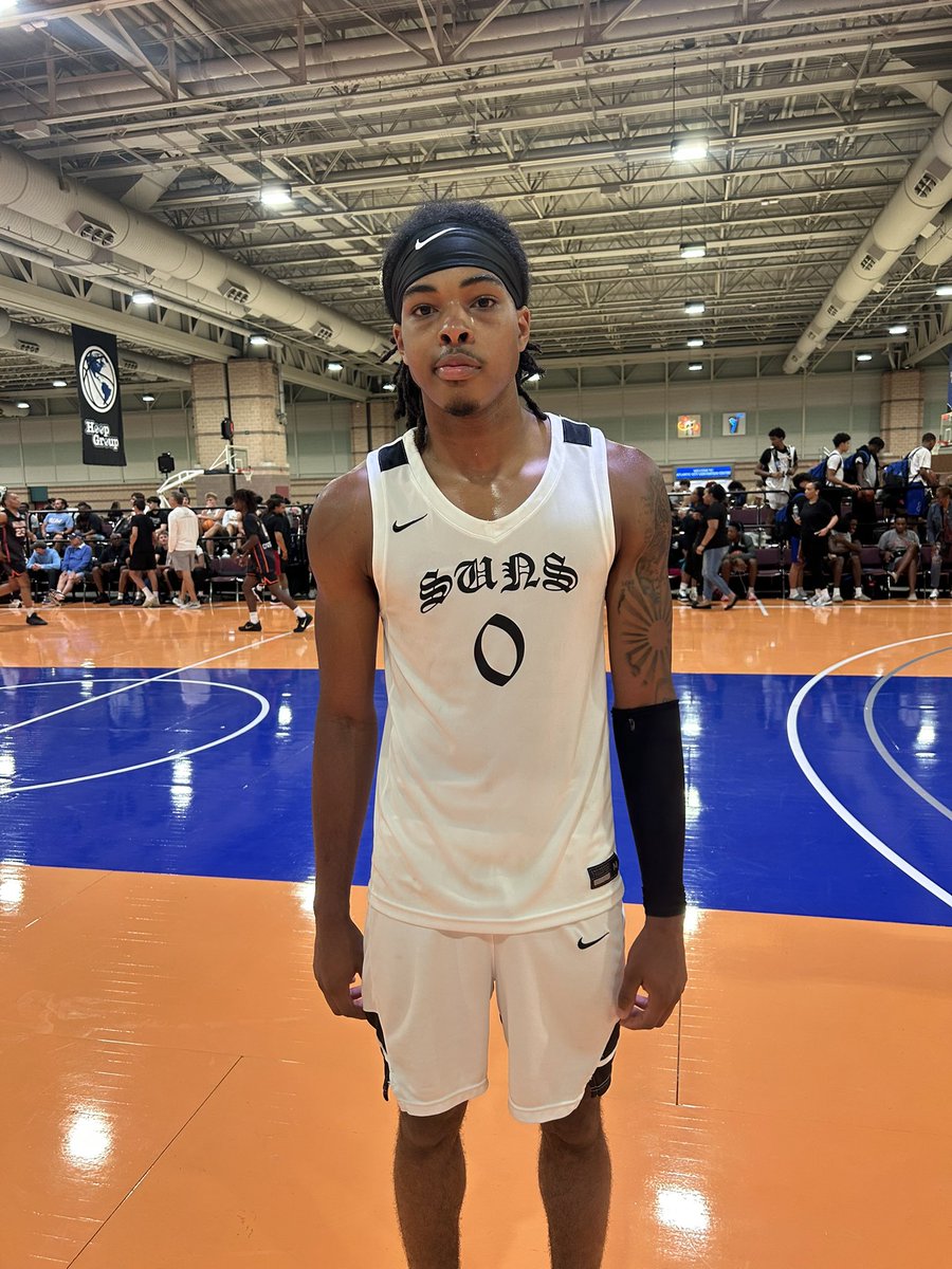 HoopGroupEamonn's tweet photo. Malachi John impressed in his debut with the @SanAntonioSuns 🔥

The scoring wing finished with 23 points and scored from all three levels👀 https://t.co/S3OeYozBml