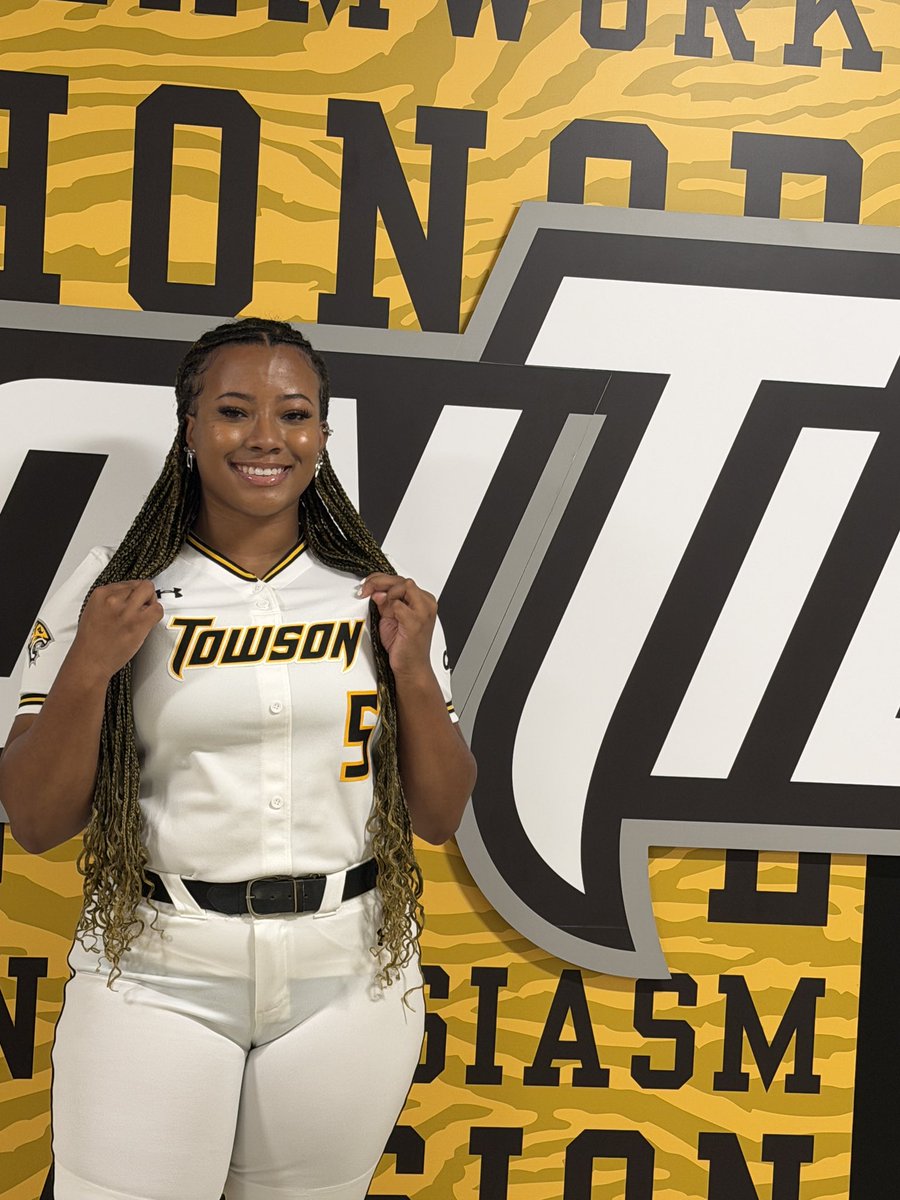 KennedyWoodruf4's tweet photo. So excited to announce my commitment to Towson University 🖤🐯 Goh tigers! So ready for this new chapter 🥹 https://t.co/HD7js1UeuF