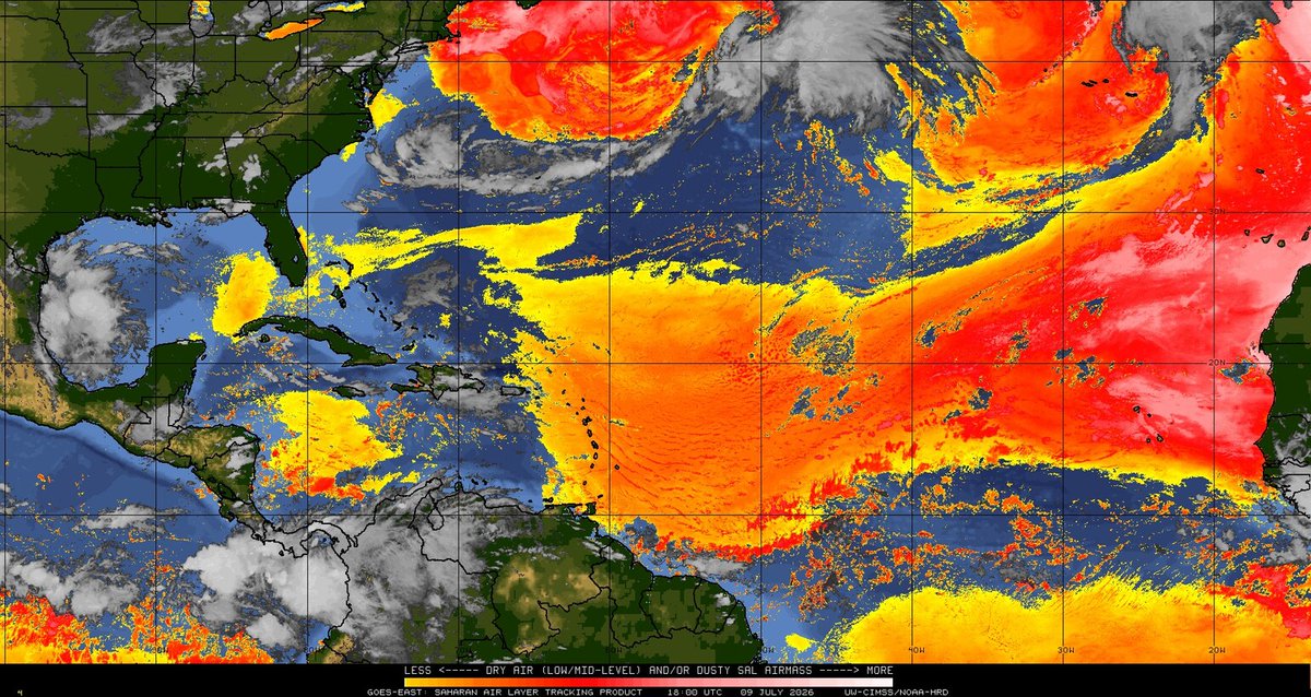 RudyMeteo's tweet photo. Pi gwo epizòd pousyè Sahara pou sezon an ap pwogrese nan direksyon Karayib la. Pi gwo konsantrasyon yo atann nan mitan semèn pwochèn e yo ta dwe depase nivo nòmal pou sezon an. Kalite lè a ka degrade nan plizyè zòn. #Ayiti #Meteyo https://t.co/diJzSMewpu