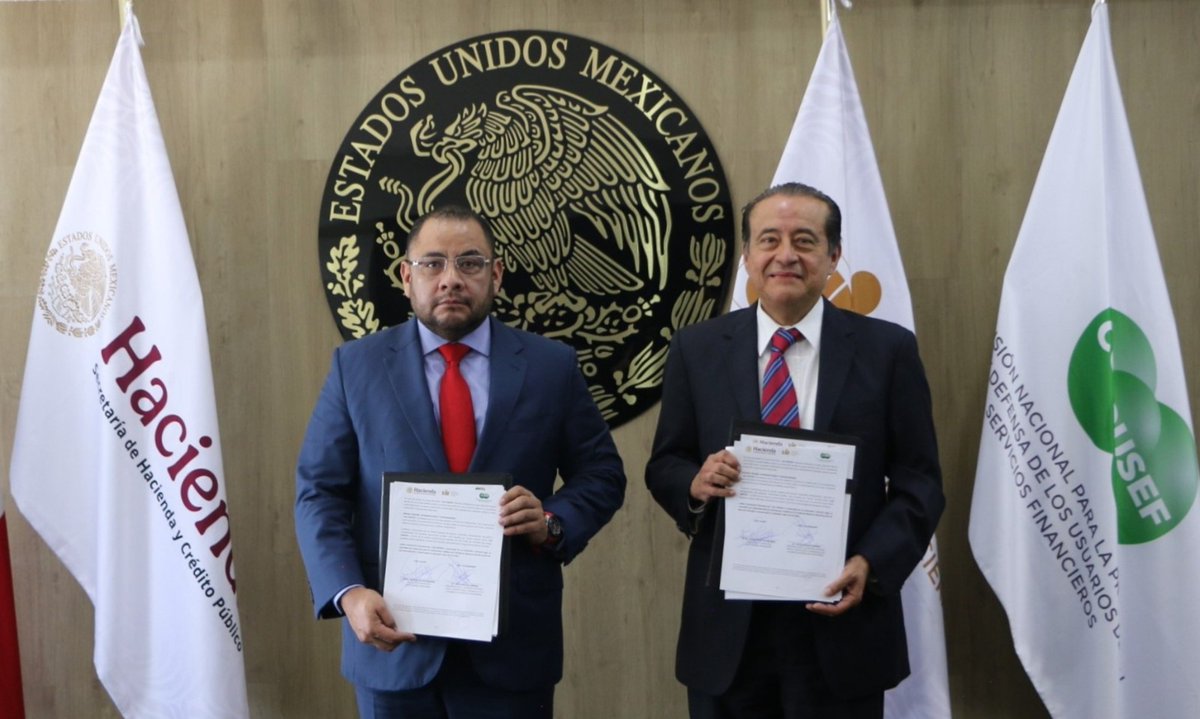 CondusefMX's tweet photo. 🤝 La #UIF y la #CONDUSEF firmaron un convenio para para  el intercambio de información. En lo que va del 2026 se registraron 43,871 asuntos con afectaciones financieras. Esto permitirá identificar modalidades de fraude y zonas de riesgo.
Lee el comunicado https://t.co/MgzUXwlfjQ https://t.co/uyqXIy2jYr
