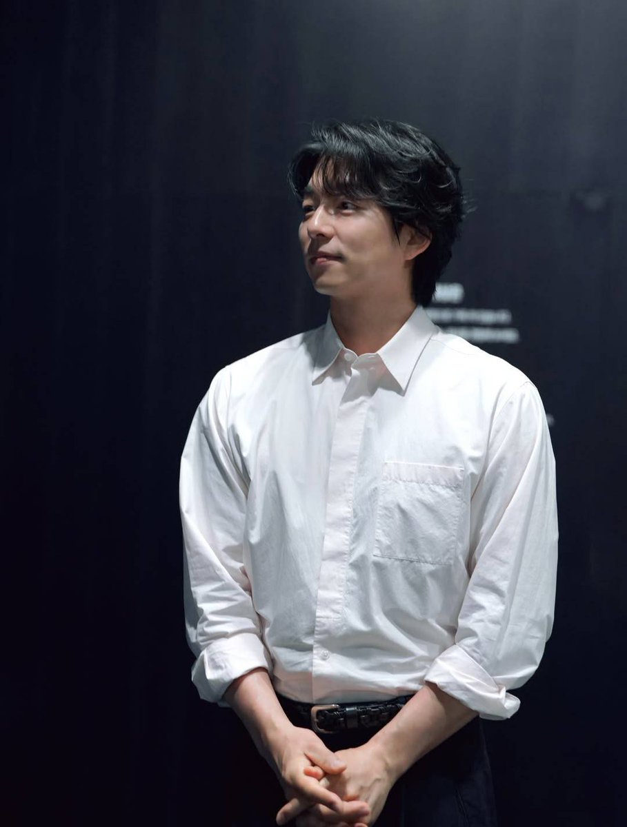 ggyoodino's tweet photo. Happiest Birthday, Gong yoo! 💗✨ I hope you're surrounded by love today and that this year brings you good health, happiness, great basketball games🏀, peaceful fishing  trips🎣, and lots of time with your cats🐾 I'll always be rooting for you, ji cheol! 🫶🏻✨
#happygongyooday https://t.co/RJChifQtad