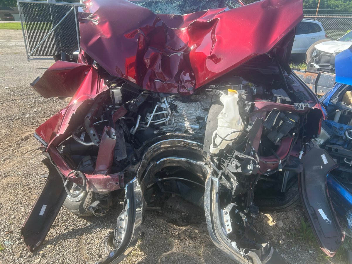 mortalityxo's tweet photo. Lucky to be alive.. Hydroplaned off the road straight into a tree. God was on my side, one thing for certain is Rams are built tuff https://t.co/TmfqI7PJ0d