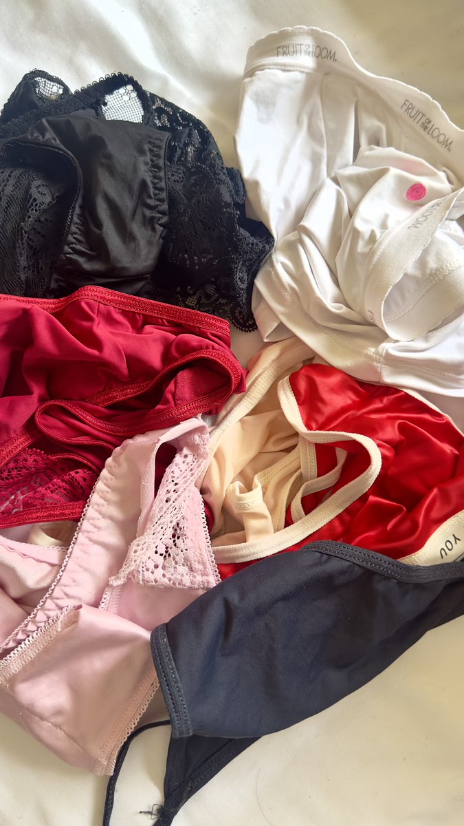 ChubbyDalia's tweet photo. Me gustaría un novio que me dijera que ropa interior ponerme y cuál no... https://t.co/GuB4sxng8g