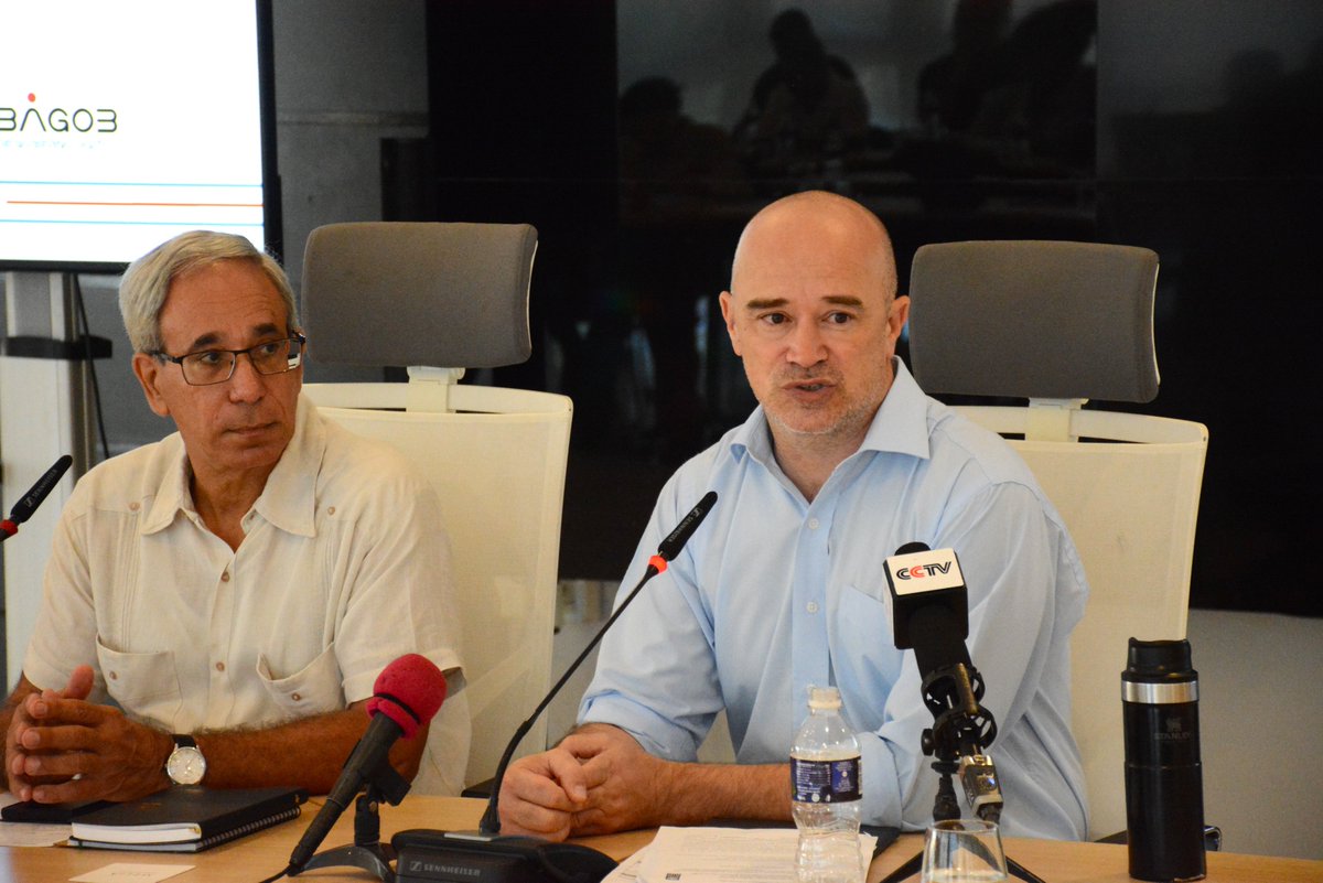PNUDCuba's tweet photo. @EmbHuaXin @EmbChinaCuba @MINCOMCuba @Wilfre_GV @MINCEX_CUBA @BottinoG, representante residente adjunto del PNUD en Cuba, compartió como la transformación digital es una agenda clave de la organización en el mundo, en especial en lo referido a servicios que impacten en el bienestar de las personas, como los que se preveen desarrollar. https://t.co/JqoxJiF0Zk