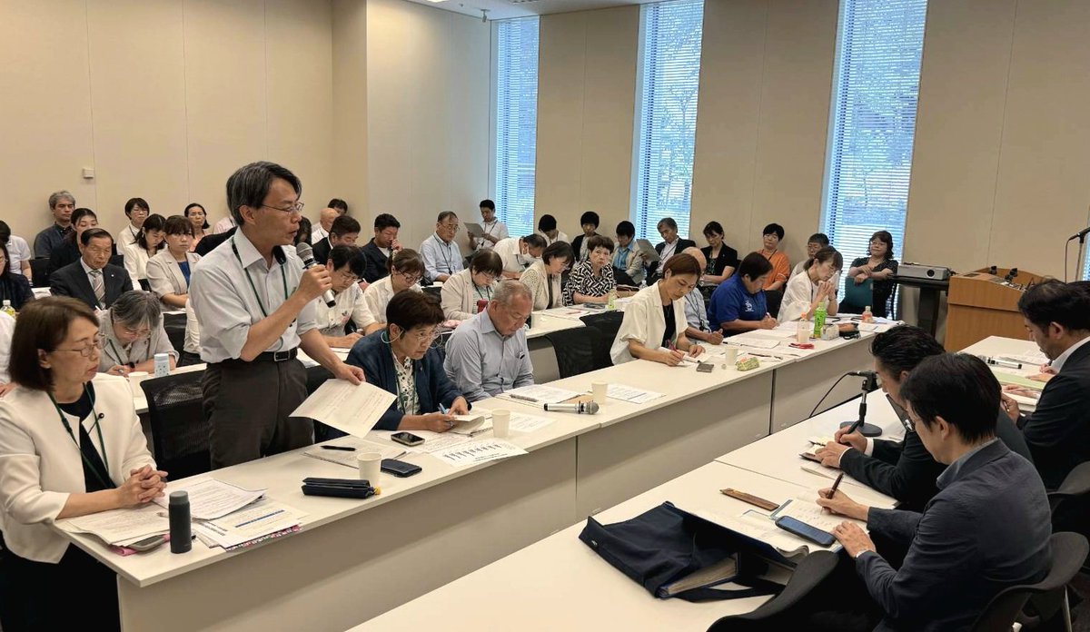 mtmr74's tweet photo. 埼玉県の党地方議員共同で国会要請に行きました。

私はさいたま市の市場・と畜場廃止で国がしっかり対応するよう発言。
農水省職員は
｢事前に国や関係者に言わず廃止を公表したのは悲しい。結論に至った理由が説明されてない。さいたま市に丁寧な議論を求める｣
などさいたま市に厳しい回答でした。 https://t.co/VELmZZX7x2