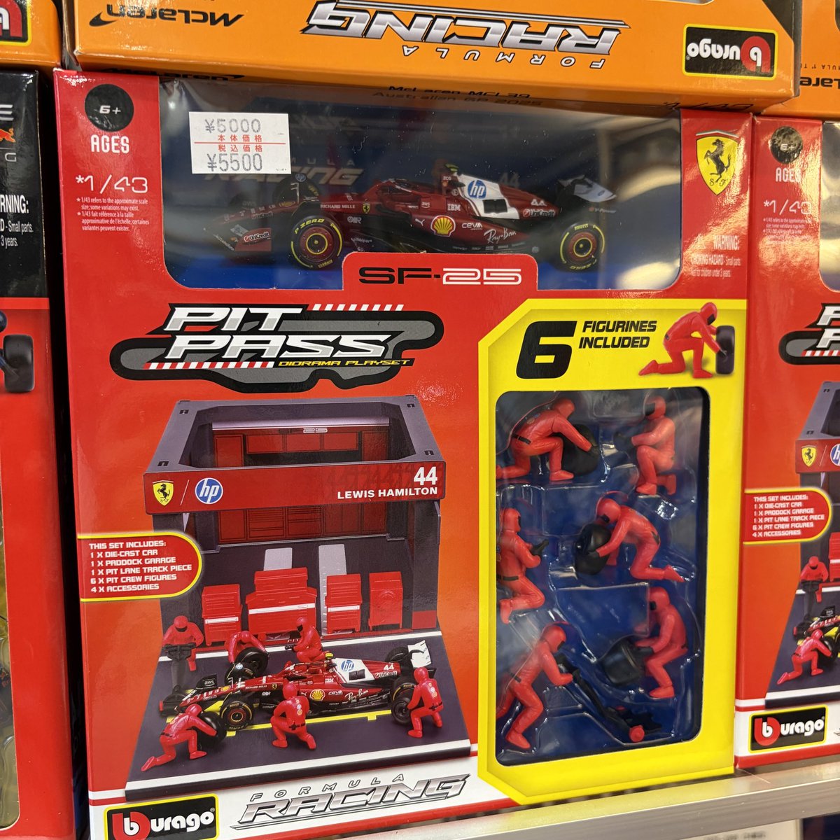 bellbambi's tweet photo. buragoの1/43スケールのPIT PASSシリーズが入荷いたしました。
各5000円（税別）となります。 https://t.co/3kfuqfzpAU
