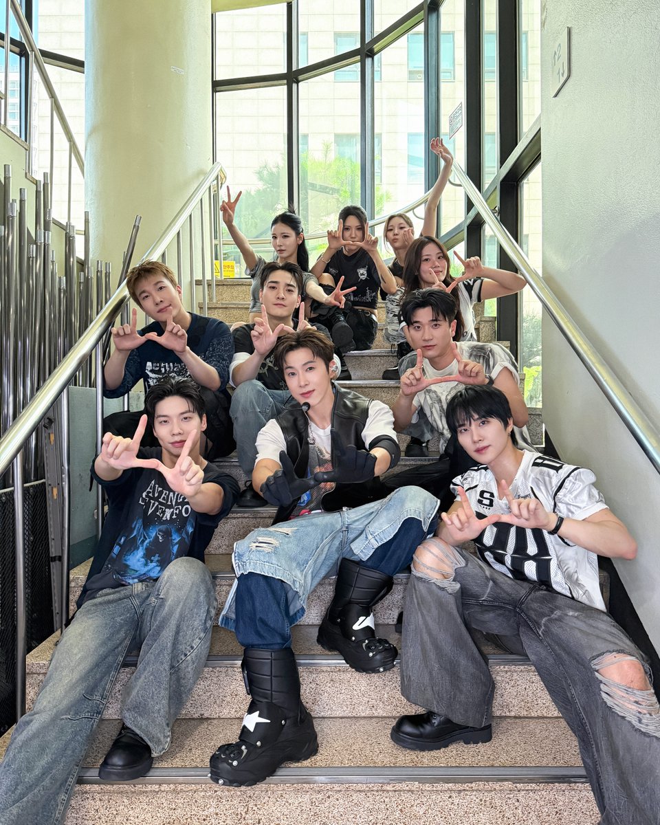 TVXQ! tweet media