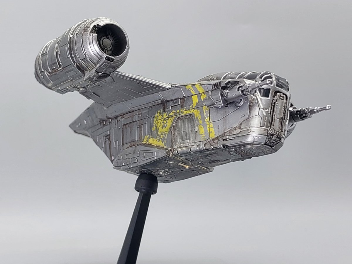 dagored00's tweet photo. バンダイ製 ビークルモデル
レイザー・クレスト マンダロリアンドラマ版完成しました
10センチほどの小さな模型ですが、ストレート組みでも素晴らしいディテールでした https://t.co/X2VzJvUQVo