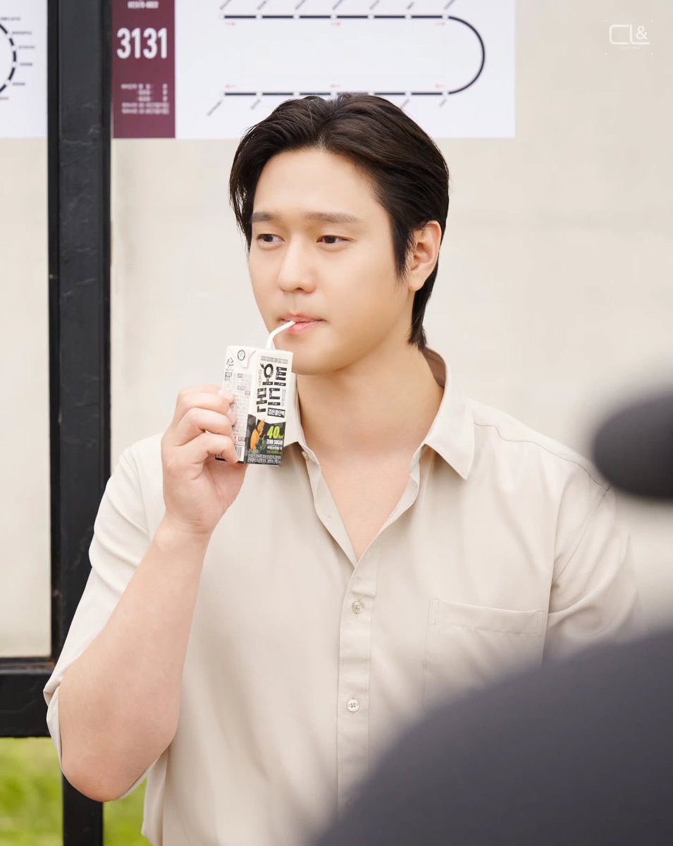new900611's tweet photo. 썰 한번 풀었더니 광고까지 옴 https://t.co/r8jCm615TZ