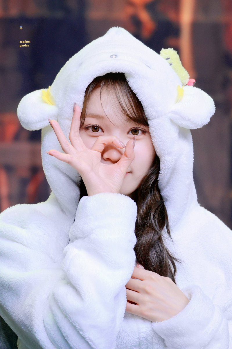 summertlikedy's tweet photo. 코가ㅜ너머ㅜ동그래 https://t.co/Z2SLdSXHkN