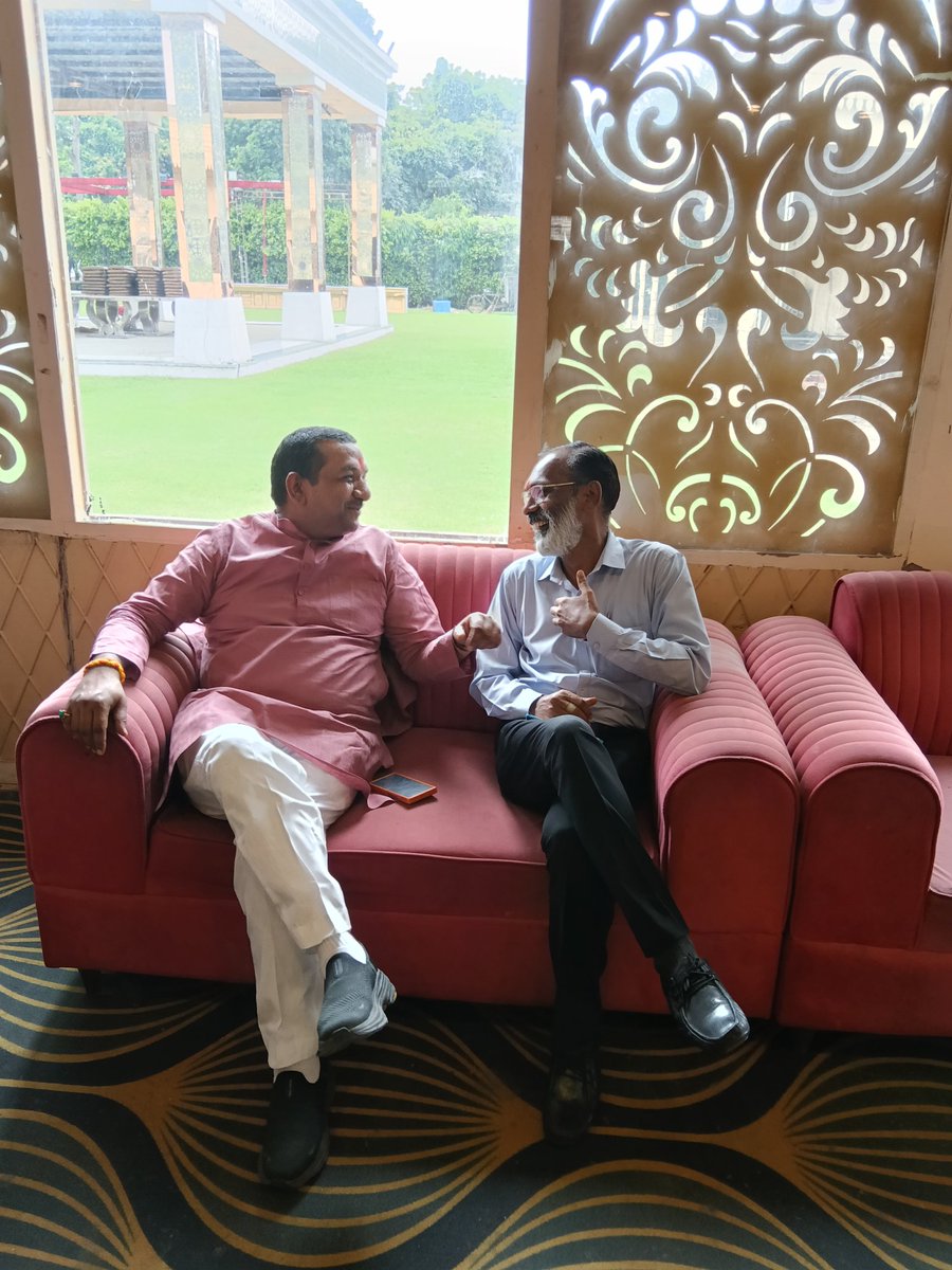 amitgargmurti's tweet photo. 📍 मेरठ महानगर
आज संत शिरोमणि श्री गुरु रविदास महाराज जी की 650वीं जयंती के उपलक्ष्य में आयोजित होने वाले "समरसता संकल्प अभियान" कार्यक्रम के निमित्त आयोजित बैठक में सम्मिलित हुआ।
जय गुरु रविदास महाराज!
#santravidasmaharaj #meerut #MeerutCantt https://t.co/oMz8L7FfZV