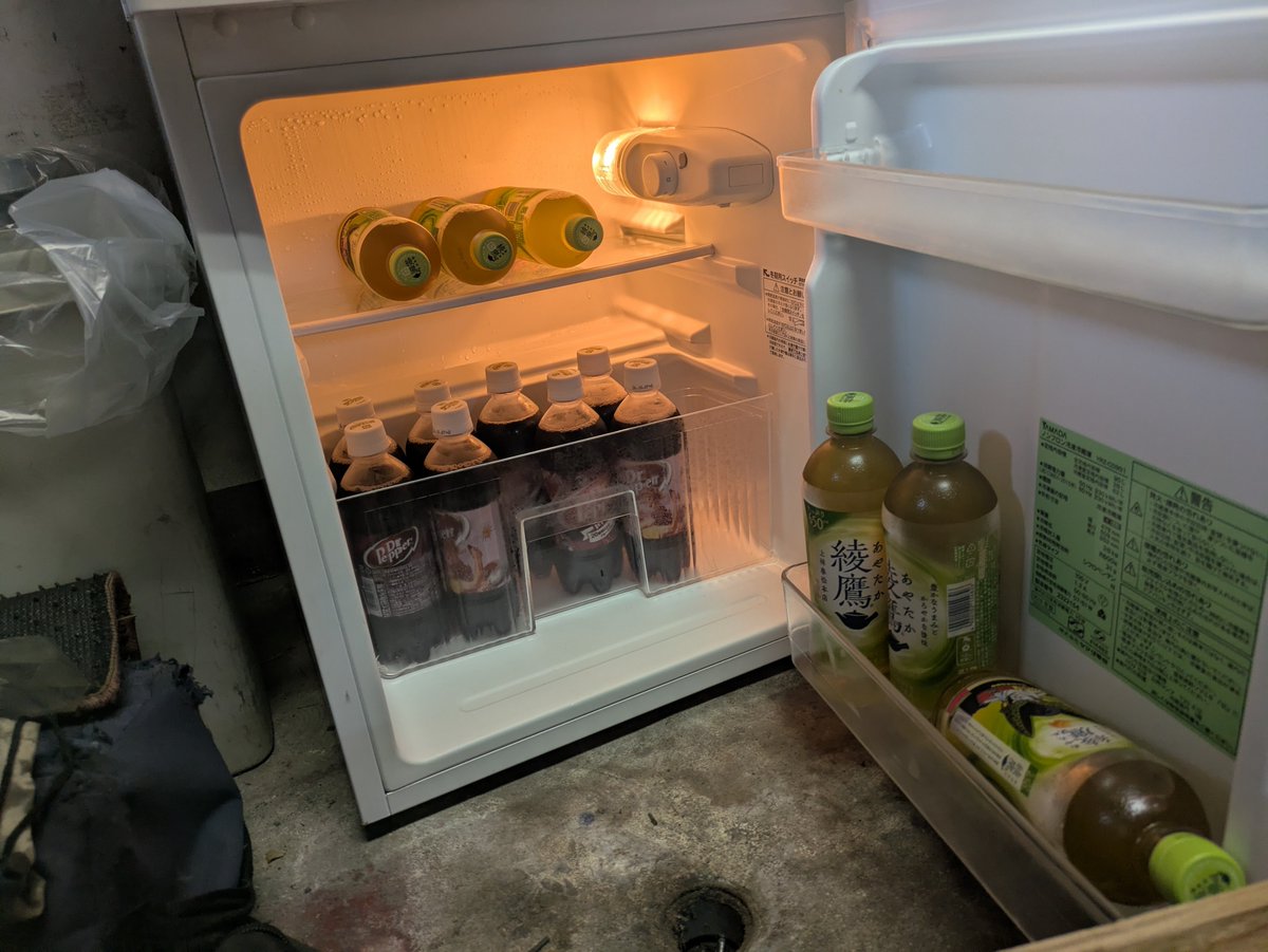 ouac_306's tweet photo. 熱中症対策用に飲み物を補充しました✨️ https://t.co/VSmH2vhbOc