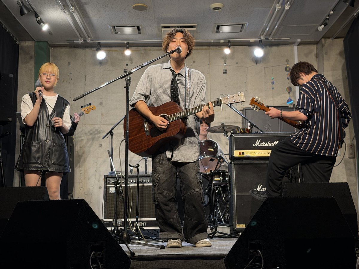 muse_academy's tweet photo. ＼ライブステーション3日間、無事終了‼️／

最終日も学生たちの熱いパフォーマンスで、
大盛り上がりの1日となりました🔥

出演者のみなさん、MC専攻のみなさん、
配信で応援してくださった皆さま、
本当に本当にありがとうございました！

3日間のハイライトの締めくくりを
少しだけお届けします📸✨ https://t.co/3RcyJf0JUw