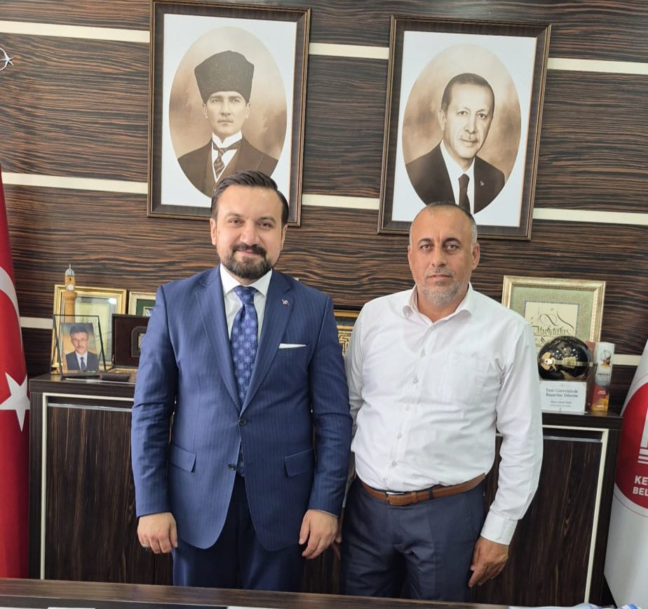 serkansezer06's tweet photo. Kars Ardahan Iğdır serhatlılar Birliği Federasyonu Başkanı Çetin NAZİK bey öncülüğünde yönetim kurulu üyeleri ile birlikte değerli Ankara Ak Parti Keçiören belediye Meclis üyesi ve Başkan yardımcısı @mustafasenkb  i ziyaret ettik,
İlgi, Alaka ve Nezaketleri için teşekkür ederiz. https://t.co/RhwQZX8IpK