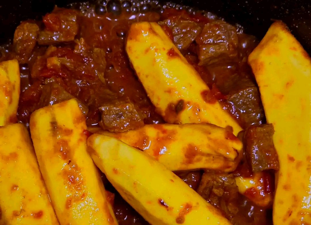 exposeke's tweet photo. Let your bananas cook well 😋 add as much spice as you want, simple is usually tasty though https://t.co/OOetQxfZfF