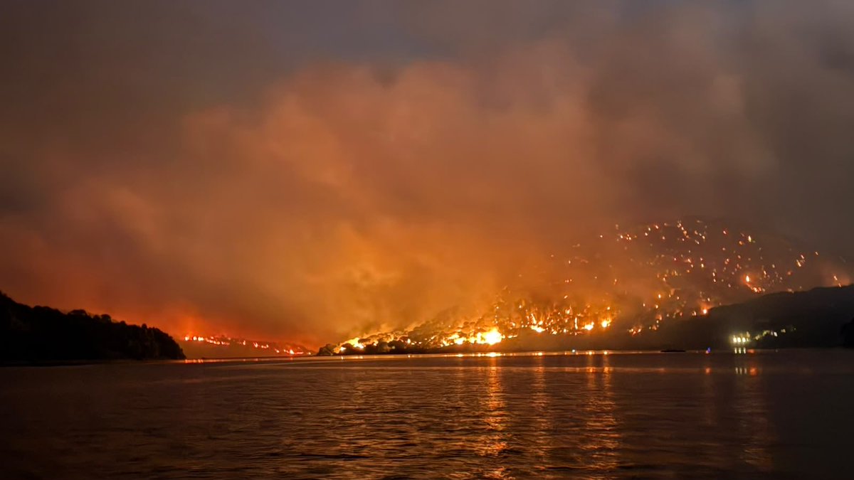 FernandoHValls's tweet photo. Duele Pelayos y San Martín.

La imagen es de anoche. https://t.co/JmkCcVBNF8