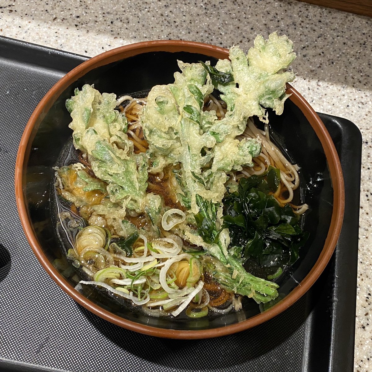 fujisobar's tweet photo. 名代富士そばが積極的に発信していることを沢山の人に知っていただきたいので、お優しい方はリポストお願いします！！！ https://t.co/daf1thxAJg