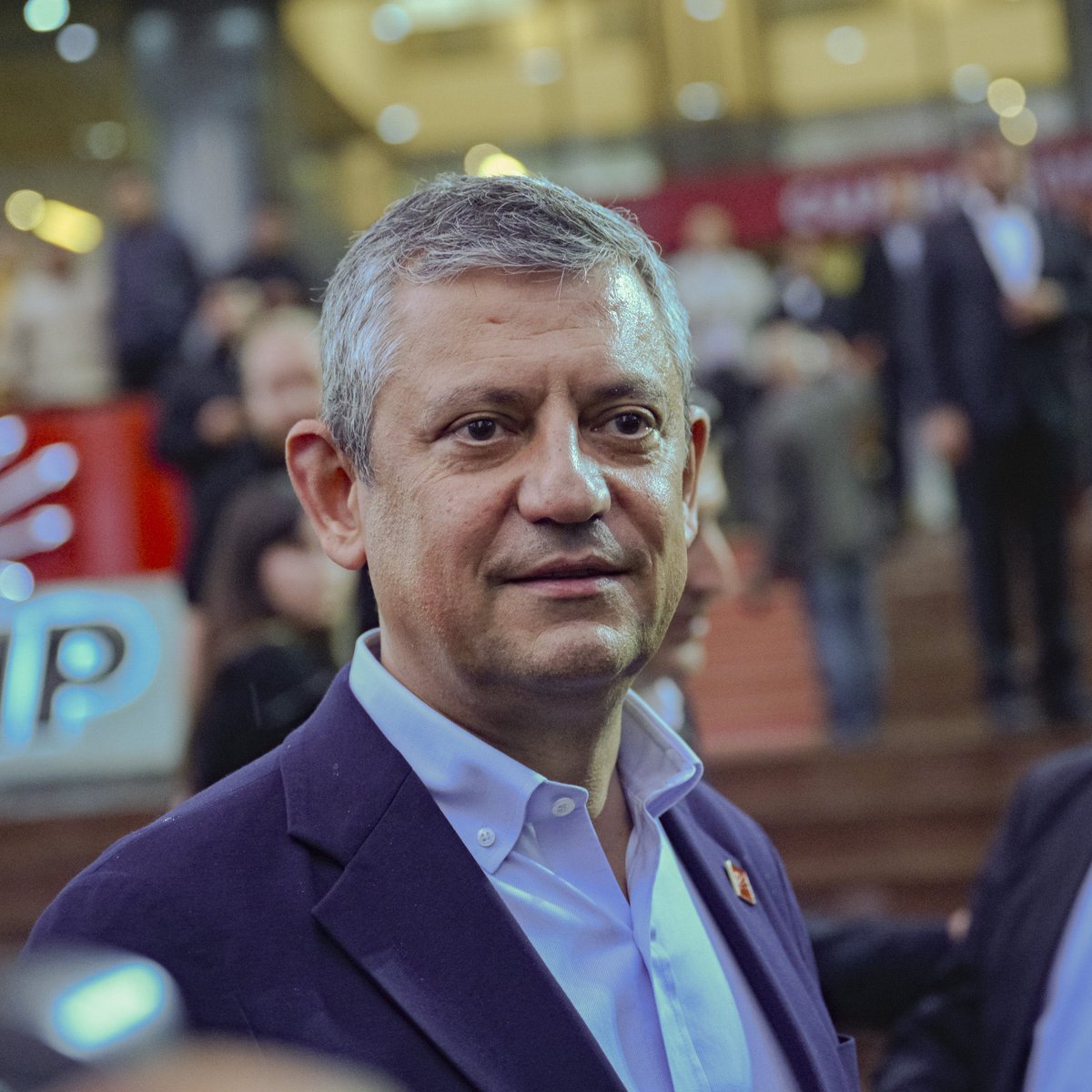 NovaHaberr's tweet photo. Özgür Özel, CHP'den istifa etti. https://t.co/P6wROfF9hW