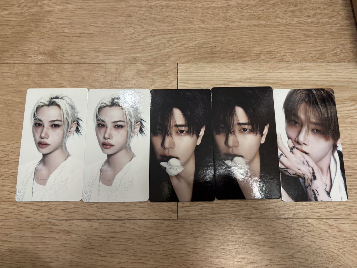 weiwei_____1111's tweet photo. 스트레이키즈 run it 스페셜 트레카 교환 구해요

저：필릭스2,승민2,아이앤1
스테이：아무 버전 리노

콘서트 25일,26일,29일,1일,2일 교환가능

스트레이키즈 스키즈 스트레이키즈 스키즈 방찬 리노 창빈 현진 한 필릭스 승민 아이엔 런잇 콘서트 엠디 랜덤 스키주 클릭커 트레이딩 카드 https://t.co/dtJoz9pqSq
