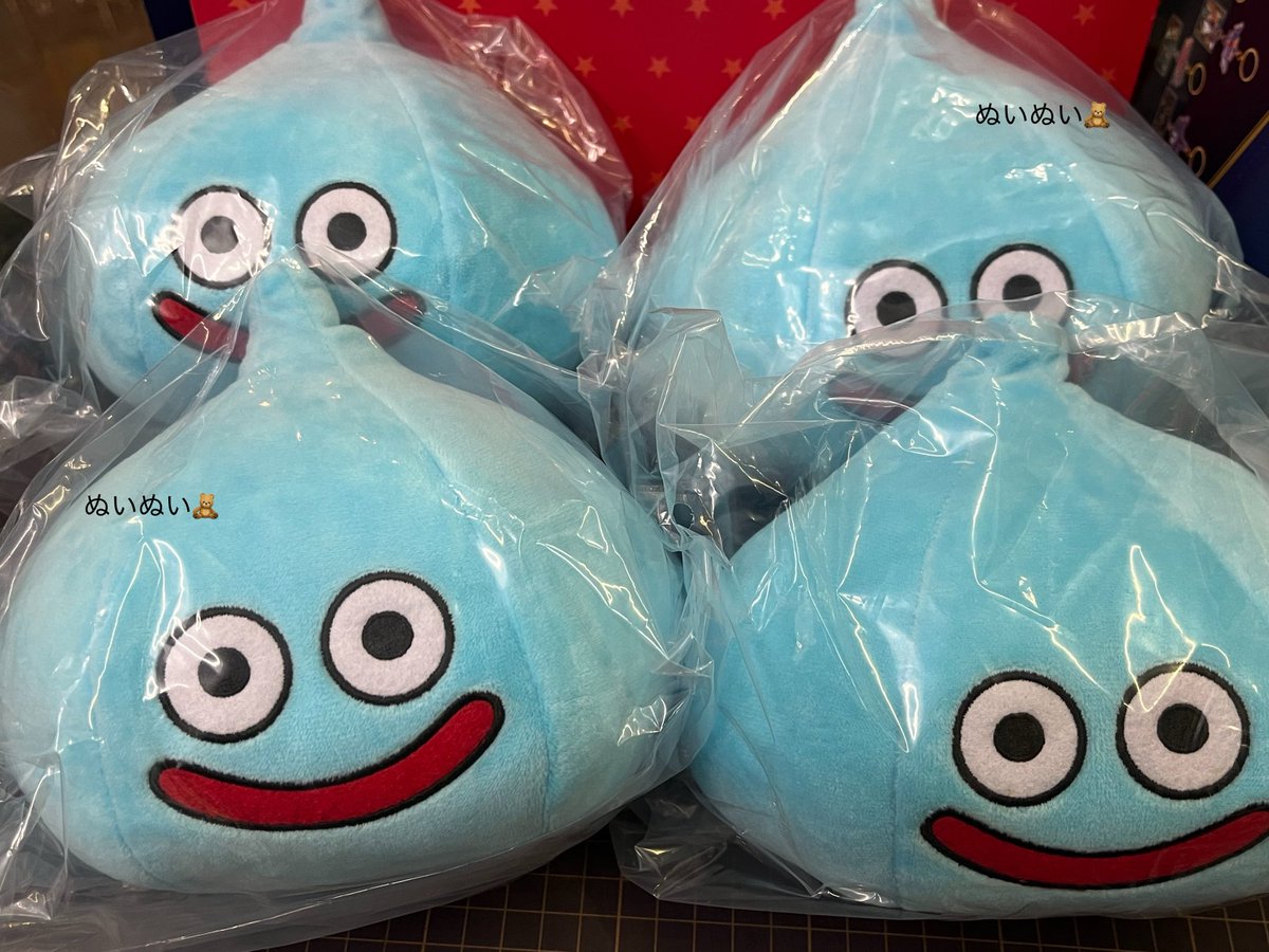 supapote_otaro's tweet photo. ⭐️新入荷⭐️

👑スライムぬいぐるみMサイズ
　〜40周年記念バージョン〜

👑メタリックモンスターズギャラリー
　〜40周年記念バージョン〜
　・スライム・キングスライム・はぐれメタル

👑冒険者のチャームコレクション

入荷いたしました👏🏻✨
新たな仲間にオススメアイテムたち🫶🩵

#スーパーポテト https://t.co/GtJX7Jt1TF