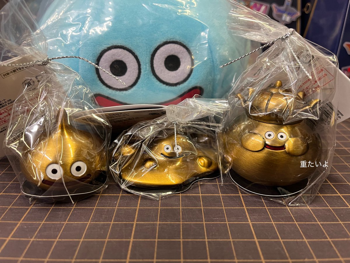 supapote_otaro's tweet photo. ⭐️新入荷⭐️

👑スライムぬいぐるみMサイズ
　〜40周年記念バージョン〜

👑メタリックモンスターズギャラリー
　〜40周年記念バージョン〜
　・スライム・キングスライム・はぐれメタル

👑冒険者のチャームコレクション

入荷いたしました👏🏻✨
新たな仲間にオススメアイテムたち🫶🩵

#スーパーポテト https://t.co/GtJX7Jt1TF