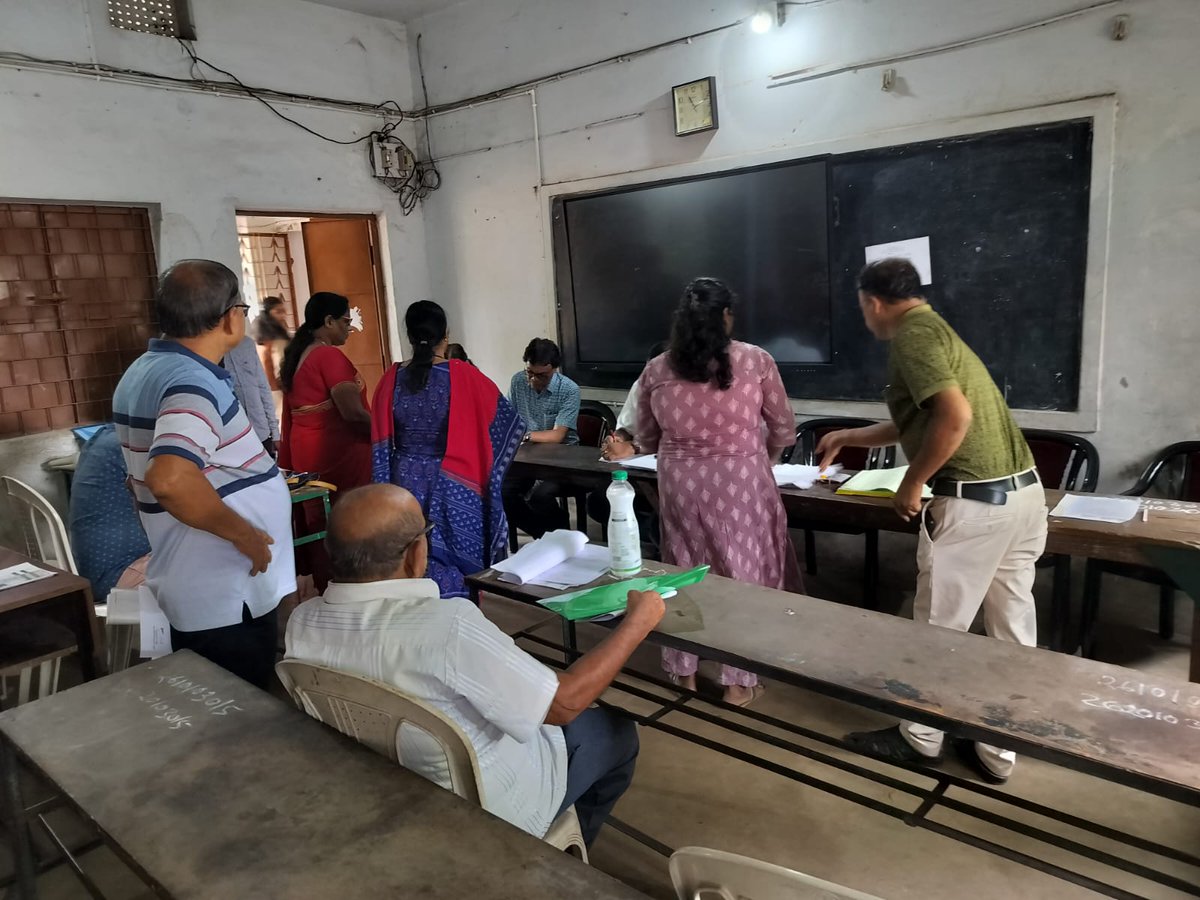 angul_dm's tweet photo. Shri Pradeep Kumar Murmu, Asst. CEO-cum-Under Secretary to Government, visited Anugola District today to assess the progress of the post-draft activities under the ongoing Special Intensive Revision (SIR)-2026. During his visit, he visited Polling Booths and Hearing Camps under 61-Angul and 62-Chhendipada (SC) Assembly Constituencies and interacted with election officials to ensure the timely and effective implementation of the electoral roll revision process.
@CMO_Odisha 
@IPR_Odisha 
@OdishaCeo
