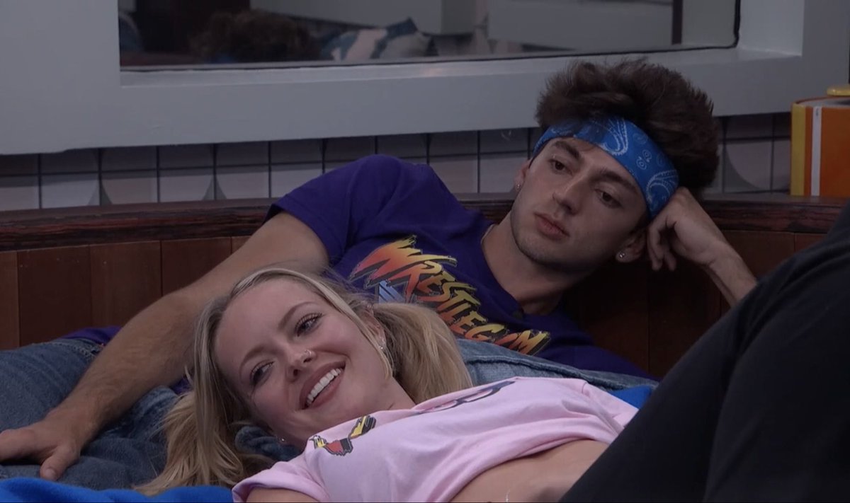 BBUpdatesLive's tweet photo. Kamu promises Drew, Melody, Barrett safety this week!

#BB28 https://t.co/8fJedgk88Y