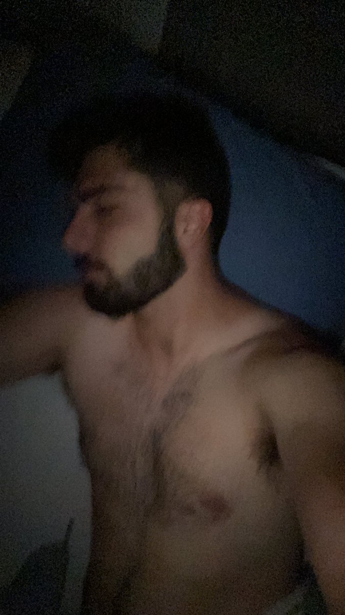 mathsbelo's tweet photo. fotos que vc receberia se namorasse cmg https://t.co/5PdSCI9GVm