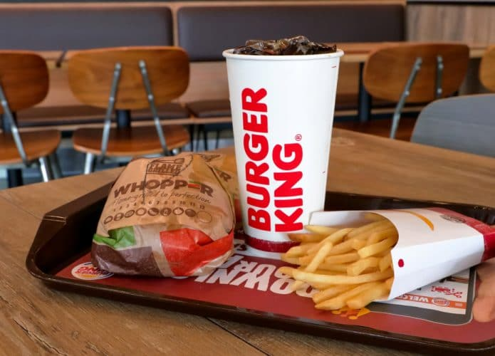 msinho_'s tweet photo. eu quando sou o maior fã do whopper do bk https://t.co/9qKApNCrCz