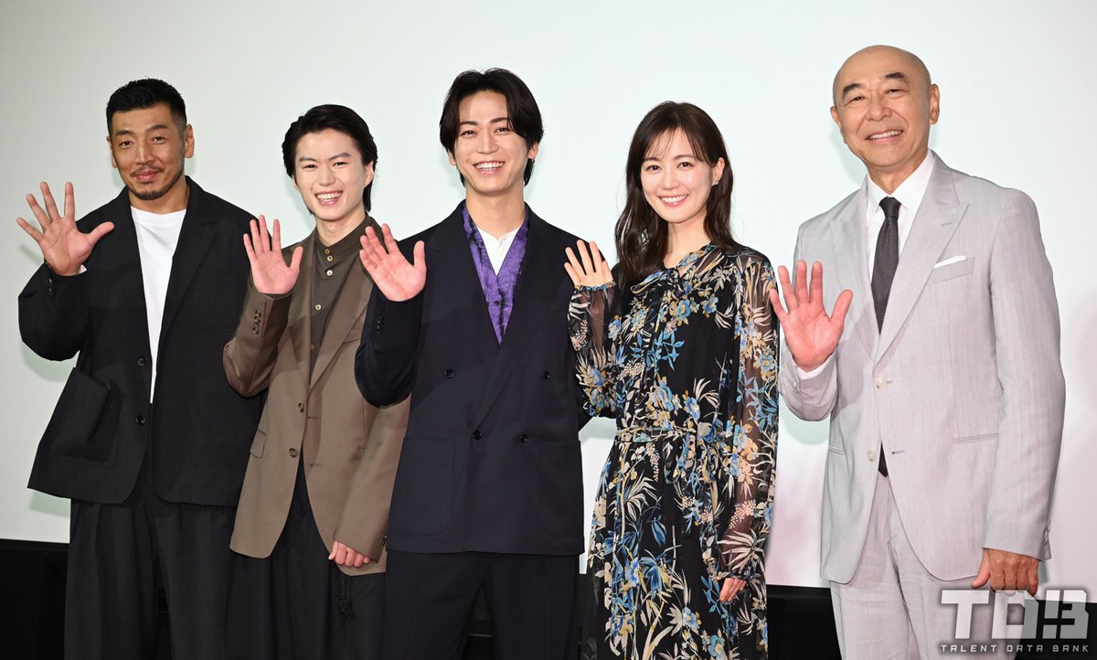 talent_databank's tweet photo. スペシャル時代劇『銭形平次』取材会

亀梨和也、“令和の平次”のオファーに驚き！
「全く想像していなかった」　

共演の高橋克実はその姿を大絶賛！
「目つきが素晴らしかった」

▼詳細はこちら
https://t.co/9i4kkhPIoW

#銭形平次 #亀梨和也 https://t.co/VzM6twGOyZ