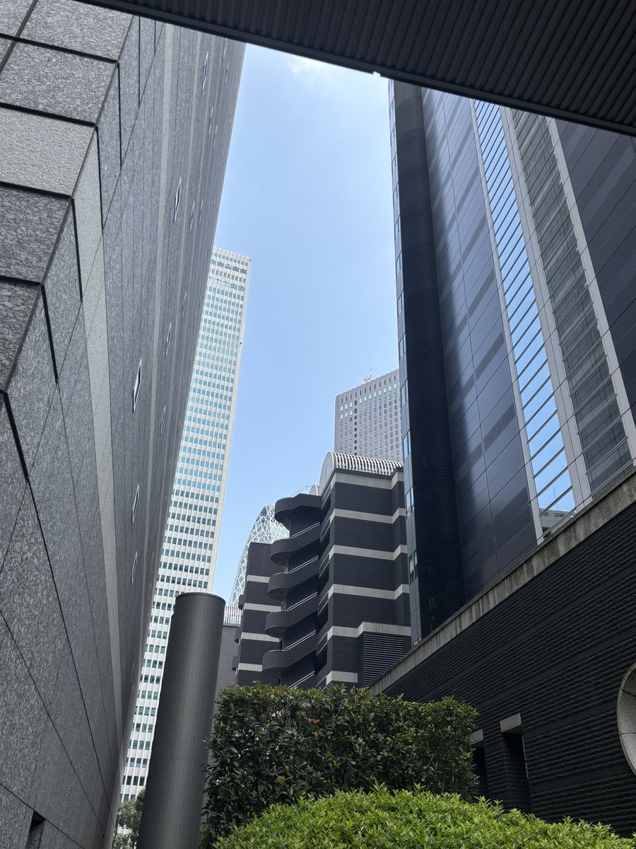nmm__001's tweet photo. 東京のこの感じ好き https://t.co/MmJBtRYsSH