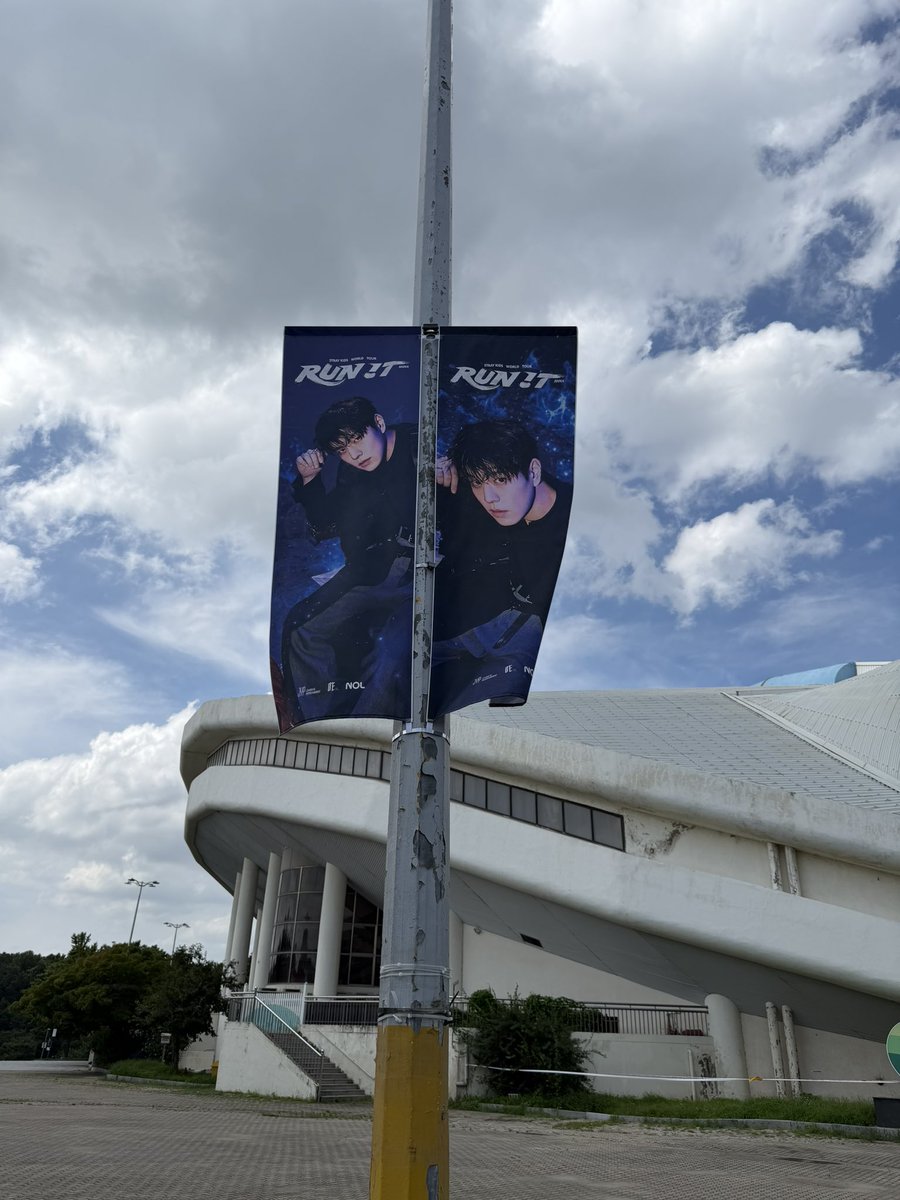 hanpichu's tweet photo. + han and seungmin banners https://t.co/RDzB9C9jrR