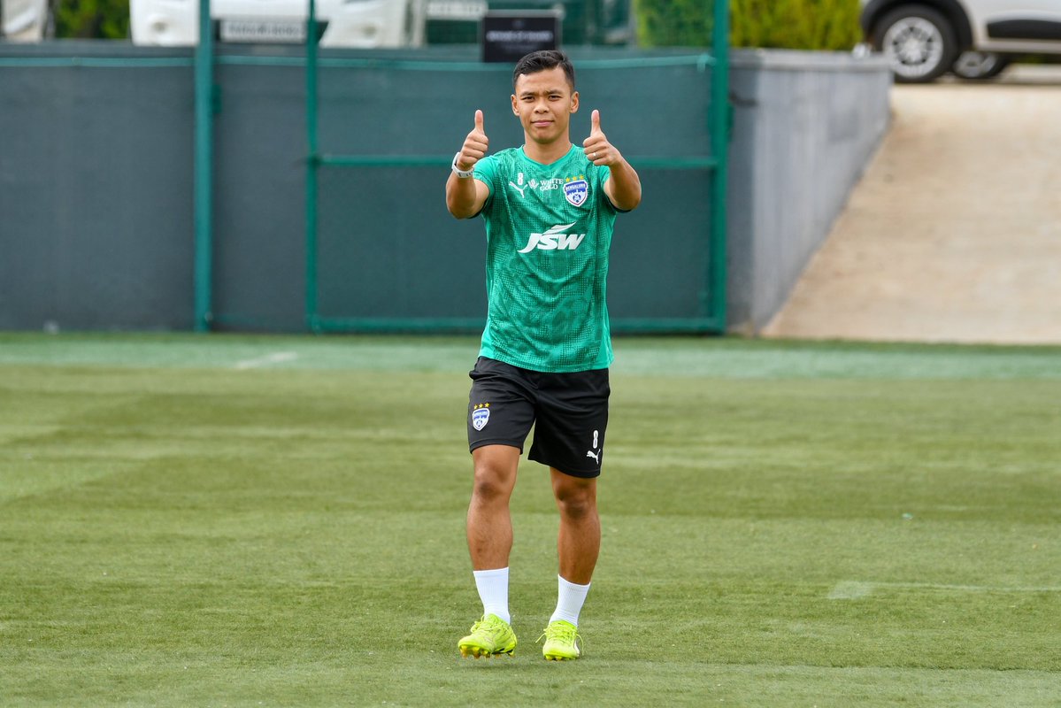 bengalurufc's tweet photo. Back to business. 🔵

#WeAreBFC https://t.co/6JUniZ9QQr