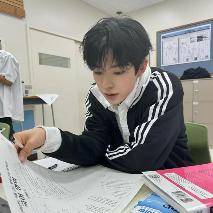 bravelynm's tweet photo. kulyung kulyut 🔞 oneshot high school au

persaingan ranking yang begitu luar biasa hebat, hingga kemenangannya buncahkan kemarahan bagi yang kalah, lalu justru buat boypussynya merinding basah bukan main

https://t.co/2TMs9Gixle https://t.co/LcWS8e9pa2