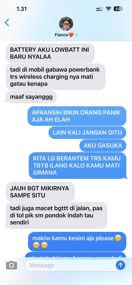 DPRSAMS's tweet photo. begini lah kalo healthy relationship 10 tahun otw nikah, gegeadriel should learn🙂‍↔️ https://t.co/LfxxftQcpN