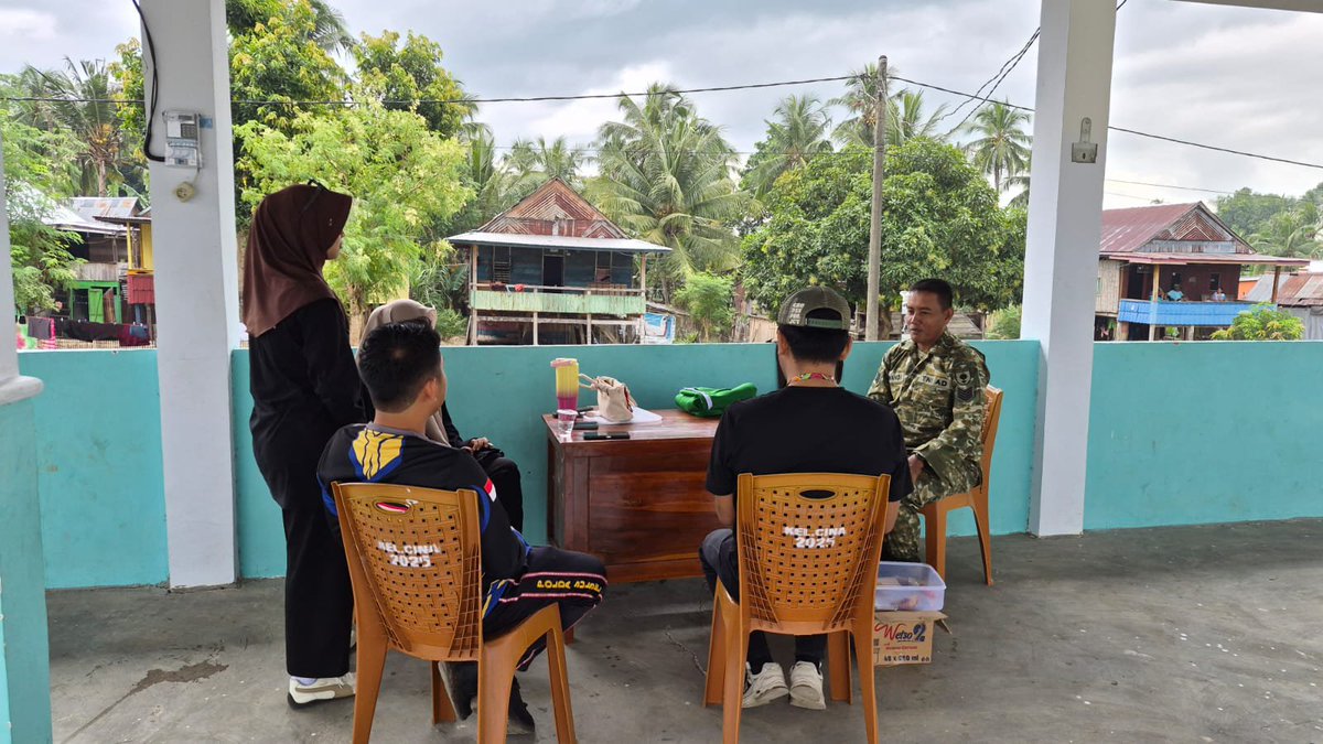 WajoKodim's tweet photo. Babinsa Koramil 1406-06/Pammana laksanakan Komsos bersama pemuda bahas persiapan latihan Paskibra
#tniad
#dispenad
#puspentni
#Kodam Hasanuddin
#Korem 141 Toddopuli https://t.co/lriKaLl8iX