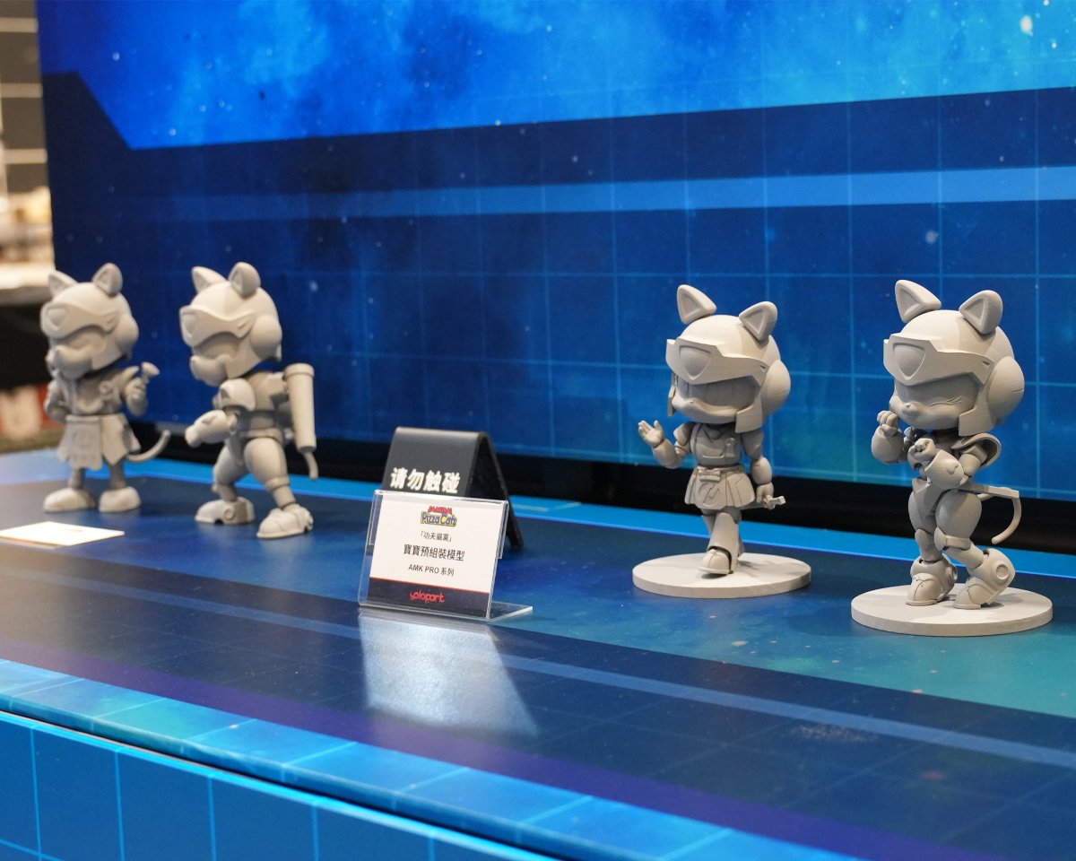 yolopark's tweet photo. 〓 New Arrivial Info 〓

Pururun and Sukashi from Samurai Pizza Cats make their debut!

At ACGHK 2026, YOLOPARK is showcasing the prototypes of the all-new AMK PRO Series Samurai Pizza Cats Sukashi and Pururun.

Visit us at Booth G14 and don't miss the chance to check out our latest displays!
Stay tuned to YOLOPARK's official social media channels for more exciting product updates!

#YOLOPARK #ACGHK