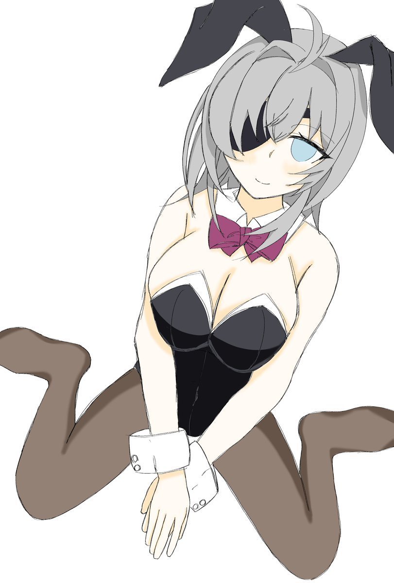TukiSiRo_HeBi's tweet photo. バニーtsスリー
今度制服版もだす
 #リバリバイラスト https://t.co/AhxDKIh36d